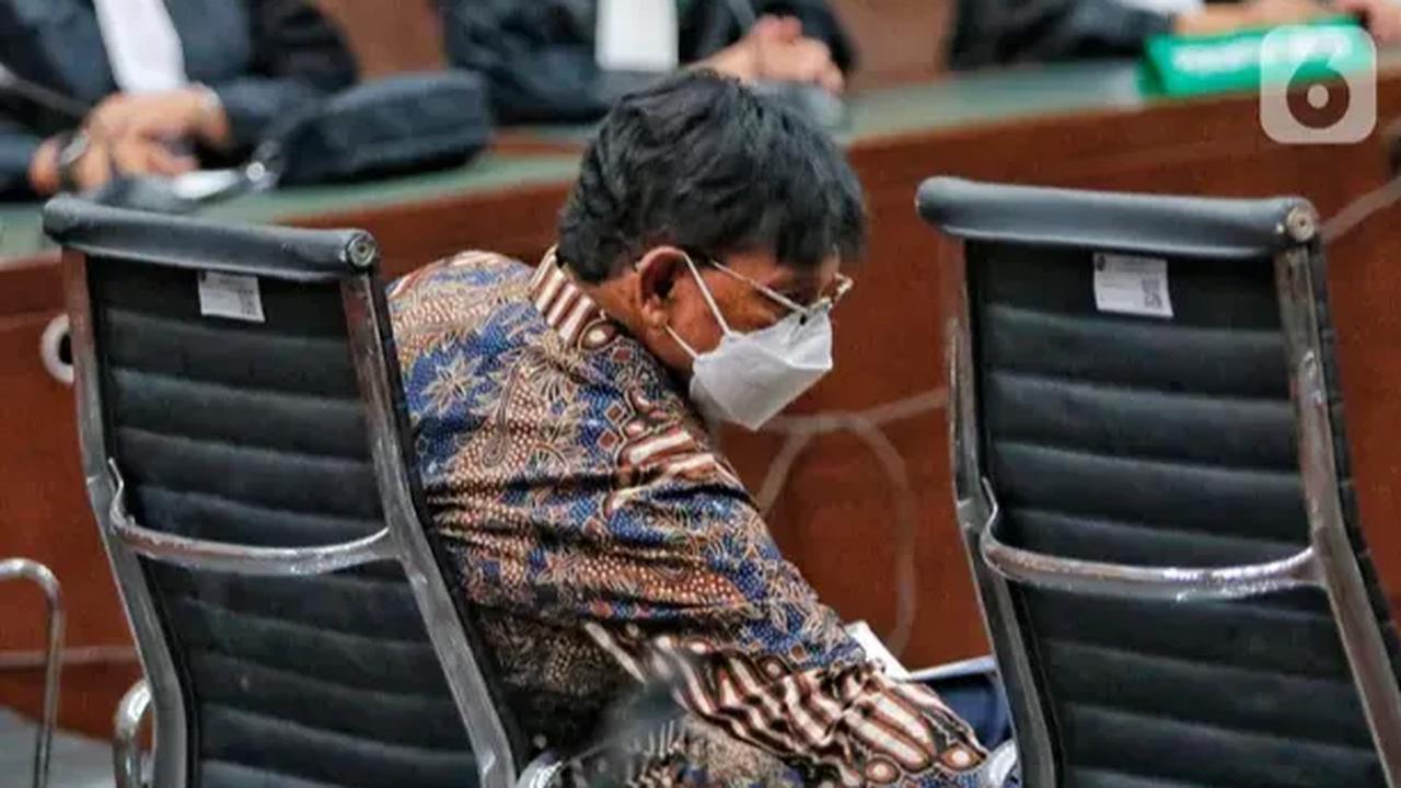 "Ahli itu baru dilibatkan ketika akan mulai lelang setahu saya," ujar Mirza.