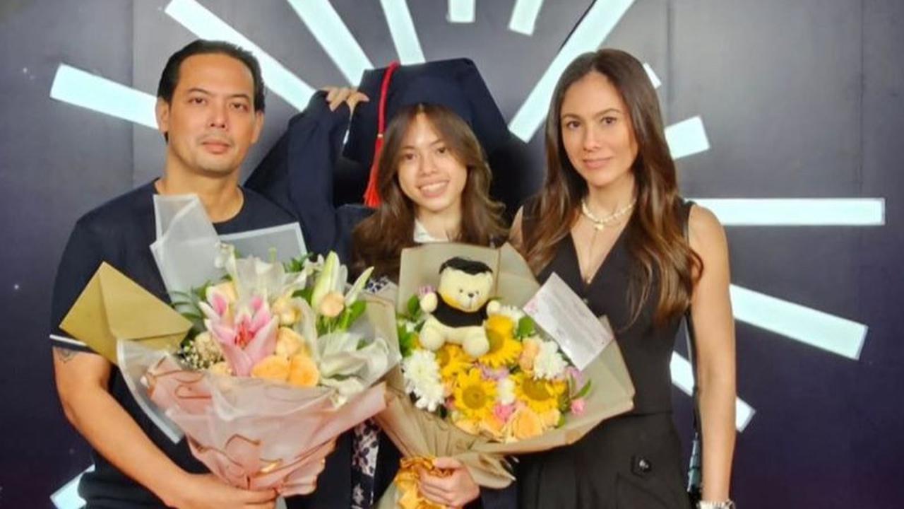 7 Potret London Abigail Anak Wulan Guritno dan Adilla Dimitri Wisuda SMP, Makin Bahagia Berkat Kehadiran Ayah dan Ibunya