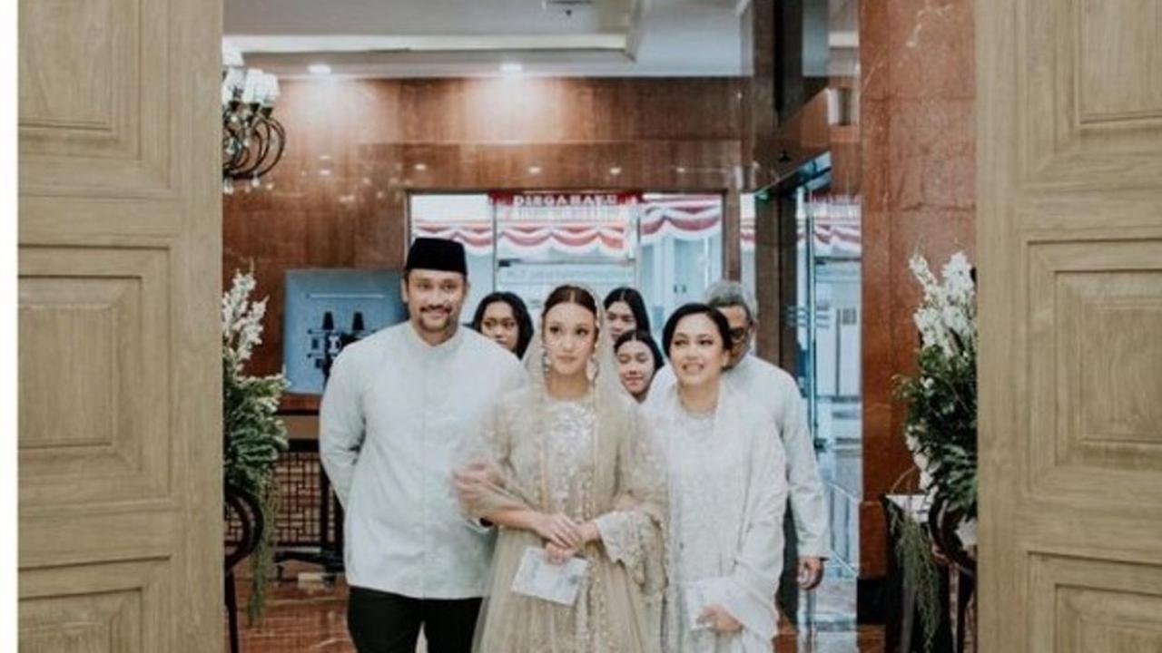 Nuansa Earth Tone dan Mewah di Pengajian Jelang Pernikahan Putri Sulung Tora Sudiro.