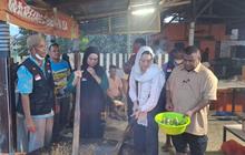 Pengungsi Beuringen Pidie Jaya Nikmati Kehangatan Kuah Beulangong Racikan Chef Benu Buloe