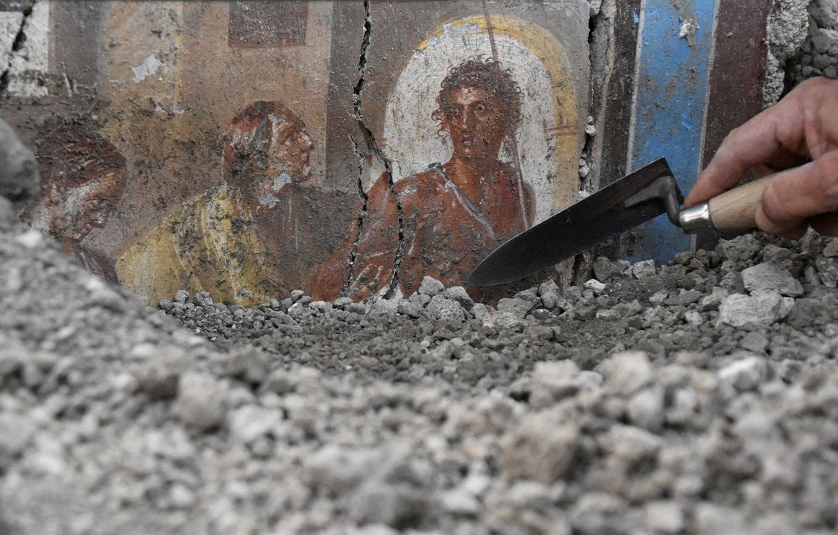 Penampakan Mural Mitologis Ditemukan di Reruntuhan Kota Kuno Pompeii