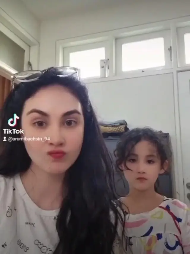 Pesona cantik Lakeisha Ariestia