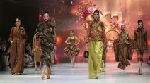 Pesona Gaun Mewah di JFW 2027