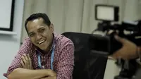 COO PT Liga Indonesia Baru (LIB), Tigor Shalom Boboy, saat jumpa pers di Kantor LIB, Jakarta, Selasa (6/3/2018). PT LIB telah melunasi sisa subsidi kepada 18 klub Liga 1 dengan total lebih dari Rp38 miliar. (Bola.com/M Iqbal Ichsan)