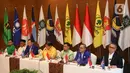 Para tokoh dari delapan partai politik saat silaturahmi awal tahun di Hotel Dharmawangsa, Jakarta, Minggu (8/1/2023). Delapan pimpinan partai politik bertemu untuk membahas sistem proporsional tertutup dalam pelaksanaan Pemilu 2024 yang diwacanakan oleh Ketua Komisi Pemilihan Umum (KPU). (Liputan6.com/Herman Zakharia)