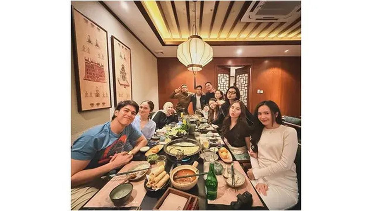 6 Potret Sahur Bareng Pemain Mermaid in Love, Amanda Manopo dan Angga Yunanda Absen