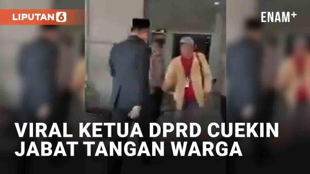 Ketua DPRD Luwu Timur, Sulawesi Selatan Aripin tengah jadi sorotan. Lantaran dirinya viral terekam cuek saat berpapasan dengan warga. Aripin yang masuk ke gedung DPRD tak menyambut jabat tangan seorang pria di pintu gedung.
