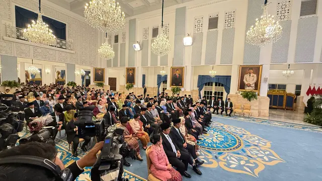 Prosesi Penganugerahan Tanda Kehormatan kepada Tokoh