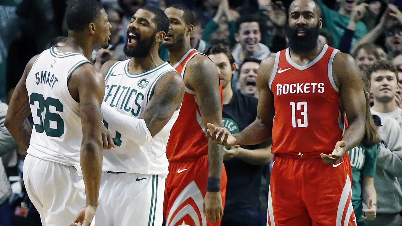 Selebrasi Irving dan Smart
