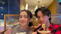 Ditemani Ibu, Ini 6 Potret Megan Domani dan Farhan Rasyid Bintang My Love My Enemy Makan Bareng