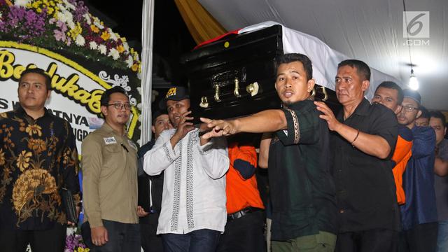 Jenazah Sutopo Purwo Nugroho Tiba di Rumah Duka Raffles Hils