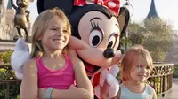 Reaksi Gadis Tuna Rungu Saat Minnie Mouse Paham Bahasa Isyaratnya