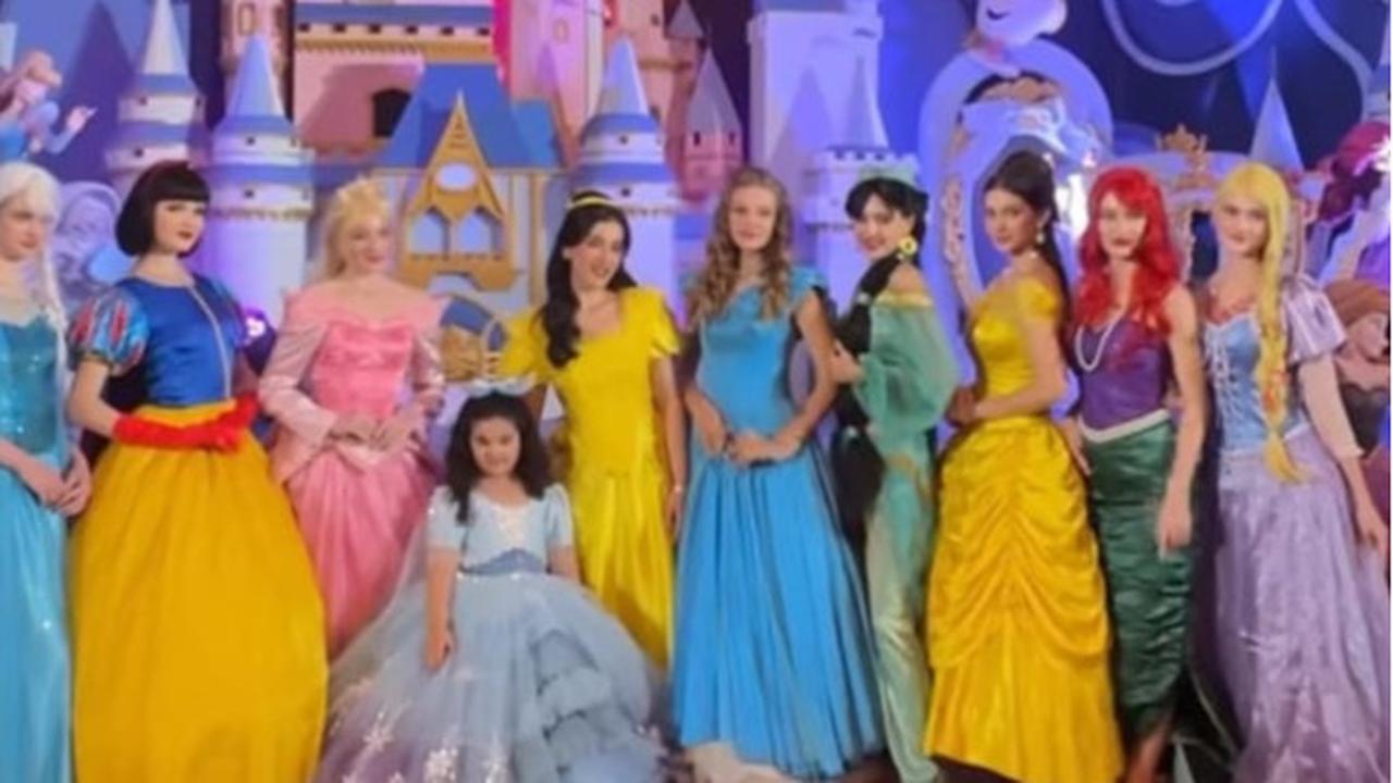 Kecantikan Tasya Farasya Pakai Gaun Kuning Mewah, Cosplay Jadi Princess Belle di Ulang Tahun Anaknya yang Bertema Disney