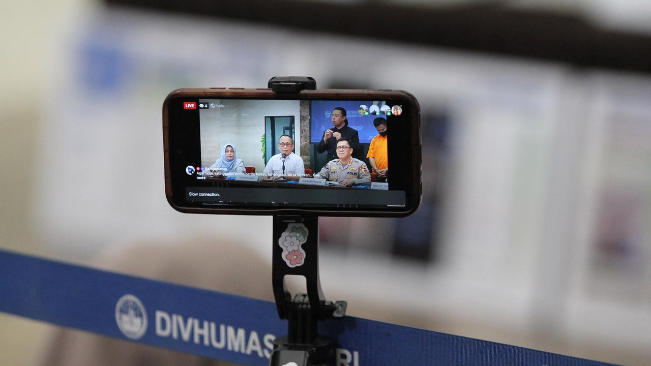 Polisi tangkap tersangka pemilik situs video porno anak di Pangandaran