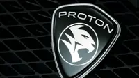 Presiden Joko Widodo (Jokowi) meneken kontrak kerjasama dengan Proton Holdings Berhad untuk pengembangan dan produksi mobil nasional.