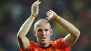 Selebrasi striker Belanda Arjen Robben seusai berakhirnya laga perempat final PD 2010 lawan Brasil di Nelson Mandela Bay Stadium, Port Elizabeth, 2 Juli 2010. Belanda unggul 2-1. AFP PHOTO / PIERRE-PHILIPPE MARCOU 