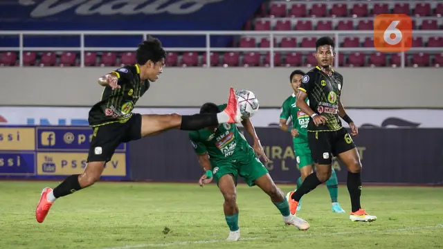 Foto: Irfan Jaya Cetak Brace Buat Kemenangan PSS Sleman, Dejan Antonic Happy