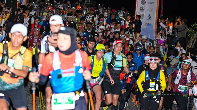 Pengalaman dr. Tirta Jajal Trek Lari Merbabu Sky Race 2024: Tanjakannya Ekstrem, Pemandangannya Bagus Banget