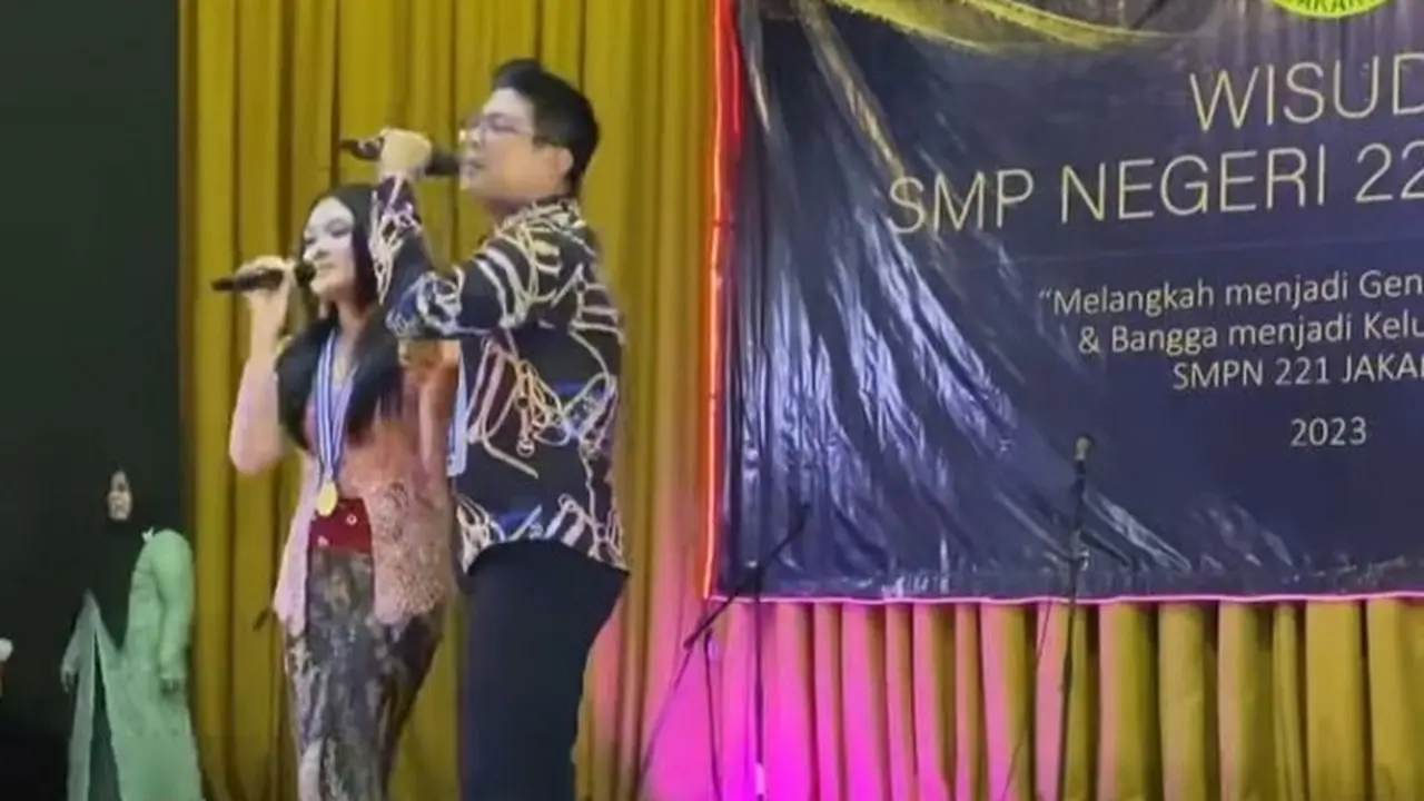 [Fimela] Kelulusan Anak Artis Indonesia