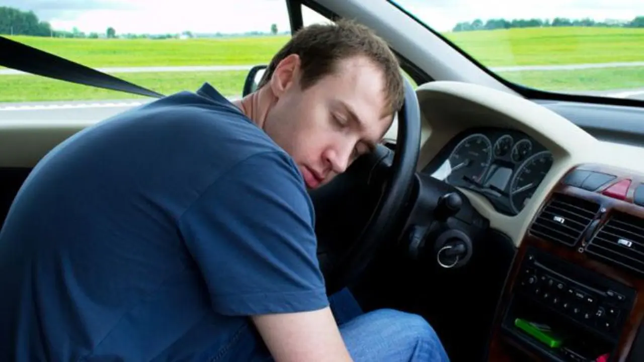 Tidur Saat Mengemudi