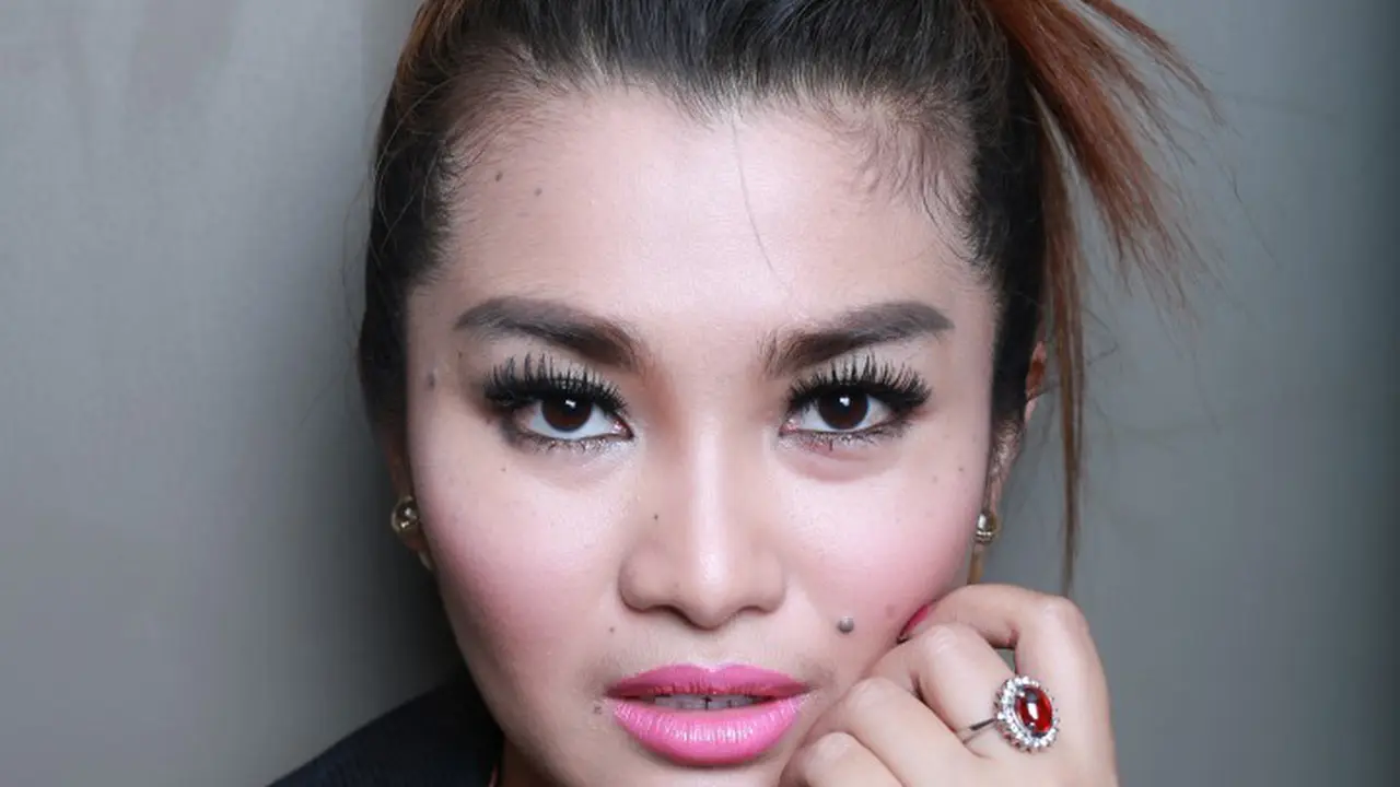 [Bintang] Fitri Carlina