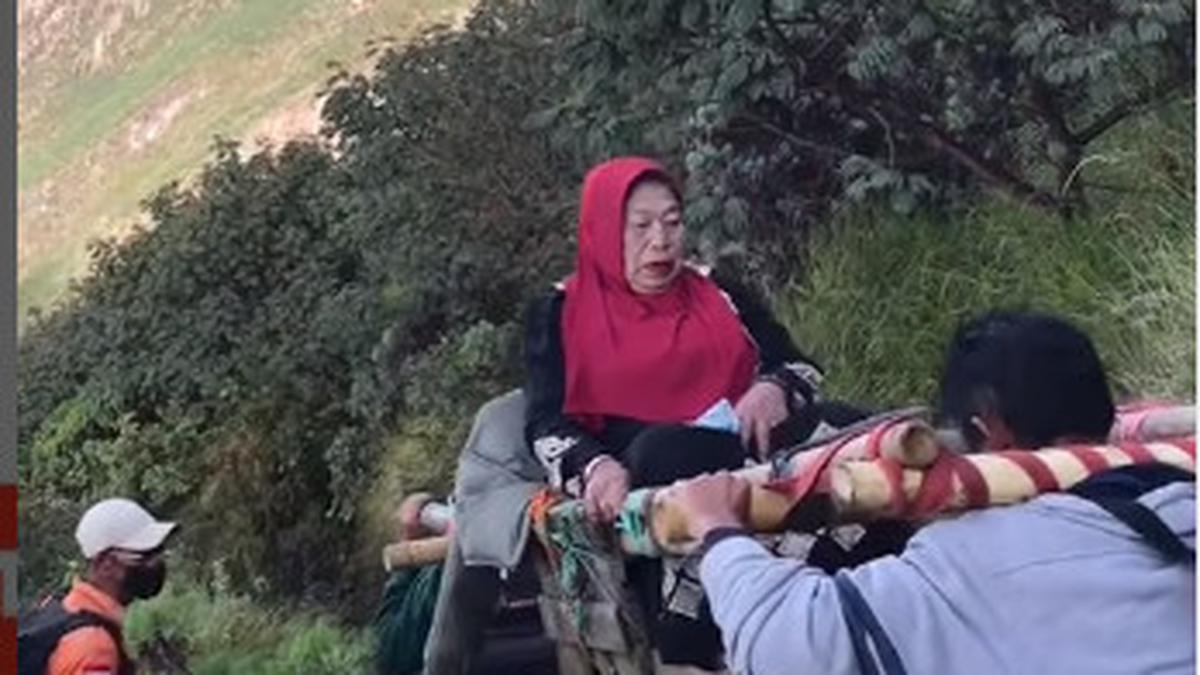 Top 3 Berita Hari Ini: Unggah Video Pertemuan Terakhir, Pemandu Gunung Lawu Ungkap Mbok Yem Sudah Dimakamkan