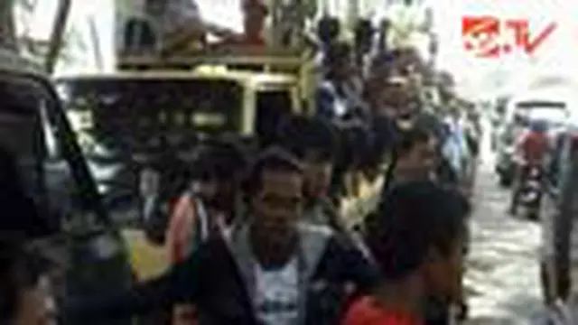 Ratusan Supir dan Pengangkut Pasir Mogok