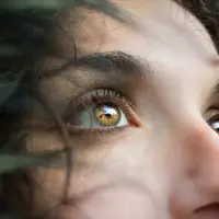 Mengetahui lebih dalam tentang prosedur RLE bagi K
kualitas hidup penyandang Presbiopia (Foto: Marina Vitale/Unsplash)