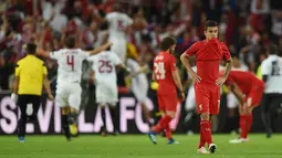 Pemain Liverpool, Philippe Coutinho terlihat kecewa saat timnya kalah dari Sevilla pada Final  UEFA Europa League  di St Jakob-Park stadium, Basel, (Rabu atau Kamis (19/5/2016) dini hari WIB.  (AFP/ Paul Ellis)