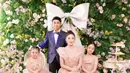 Sarwendah mengunggah foto keluarga pertamanya bersama anak-anak pasca resmi jadi single parent. Tanpa Ruben Onsu, Sarwendah tampil anggun di antara anak-anaknya [@sarwendah29]