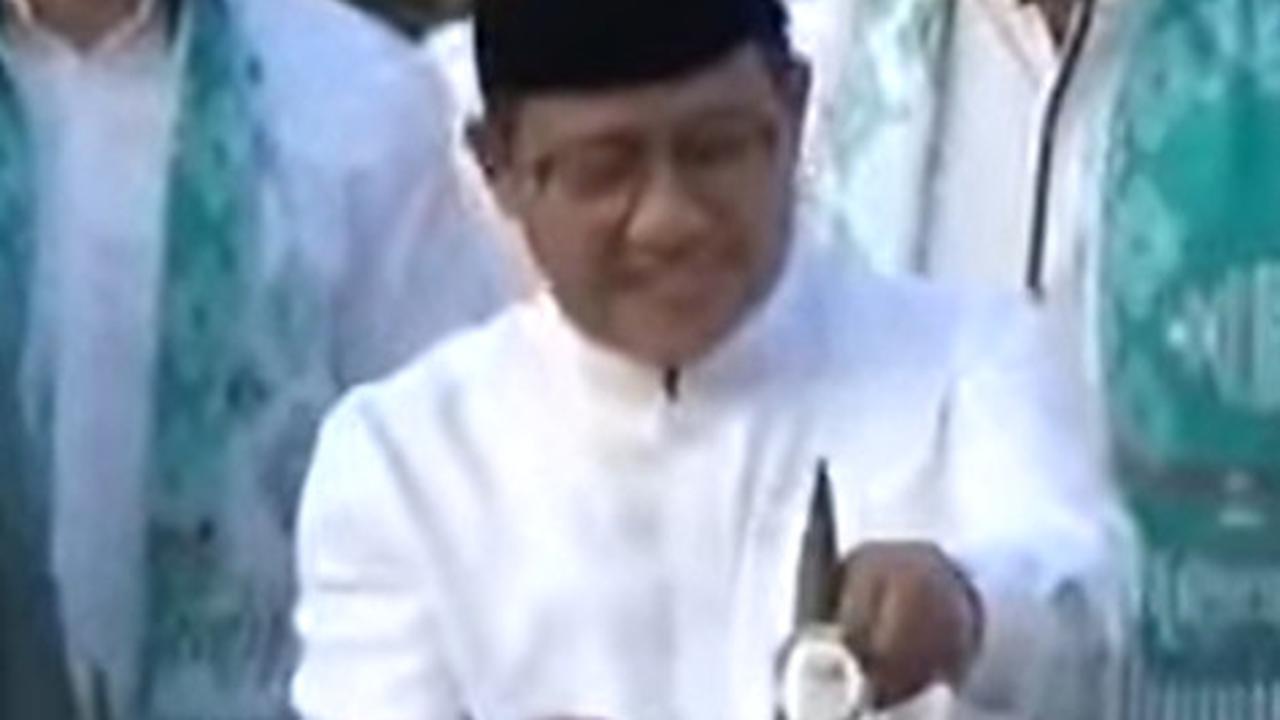Foto-Foto Cak Imin Potong Tumpeng di IKN, Disebut Gibran Tidak Konsisten