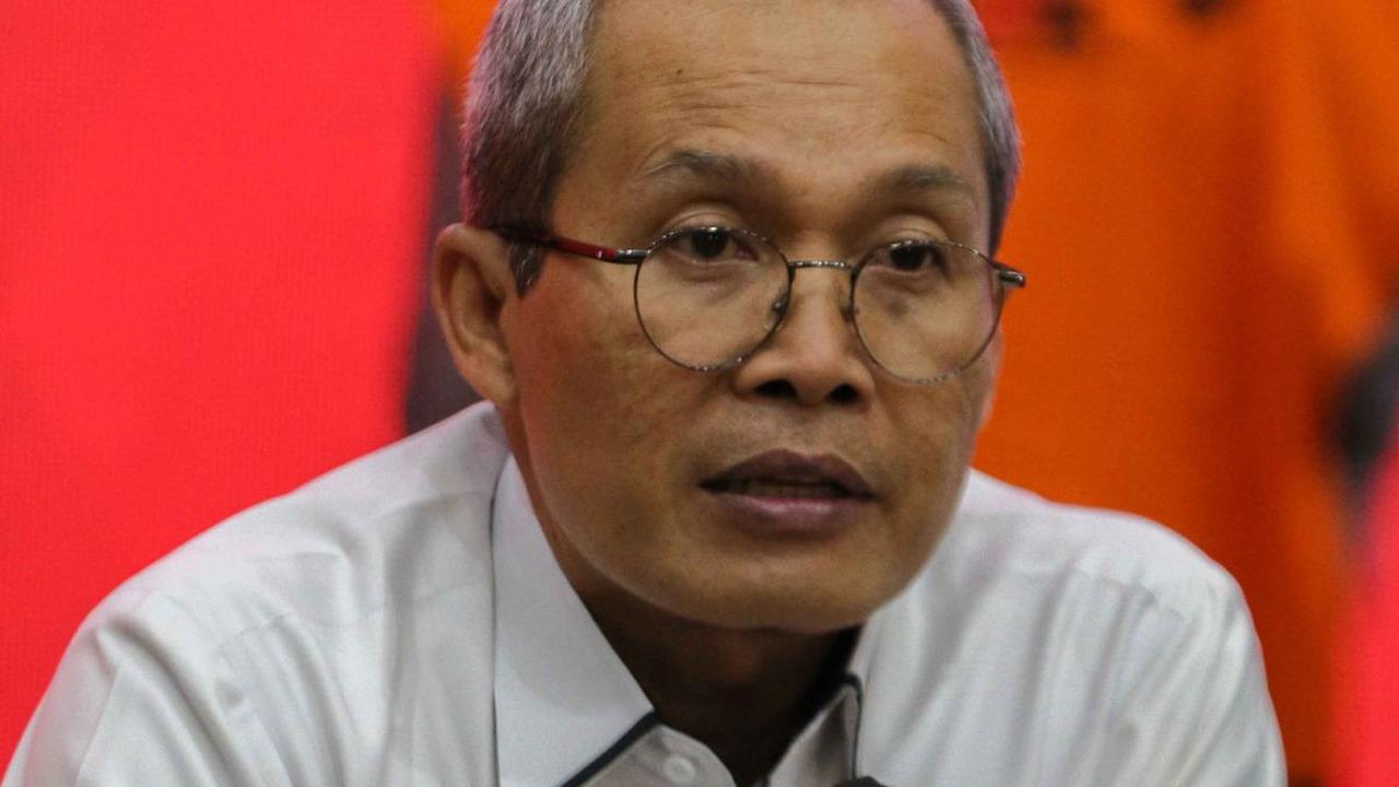 Sementara itu, Wakil Ketua KPK Alexander Marwata menyampaikan tersangka MG akan ditahan selama 20 hari ke depan.