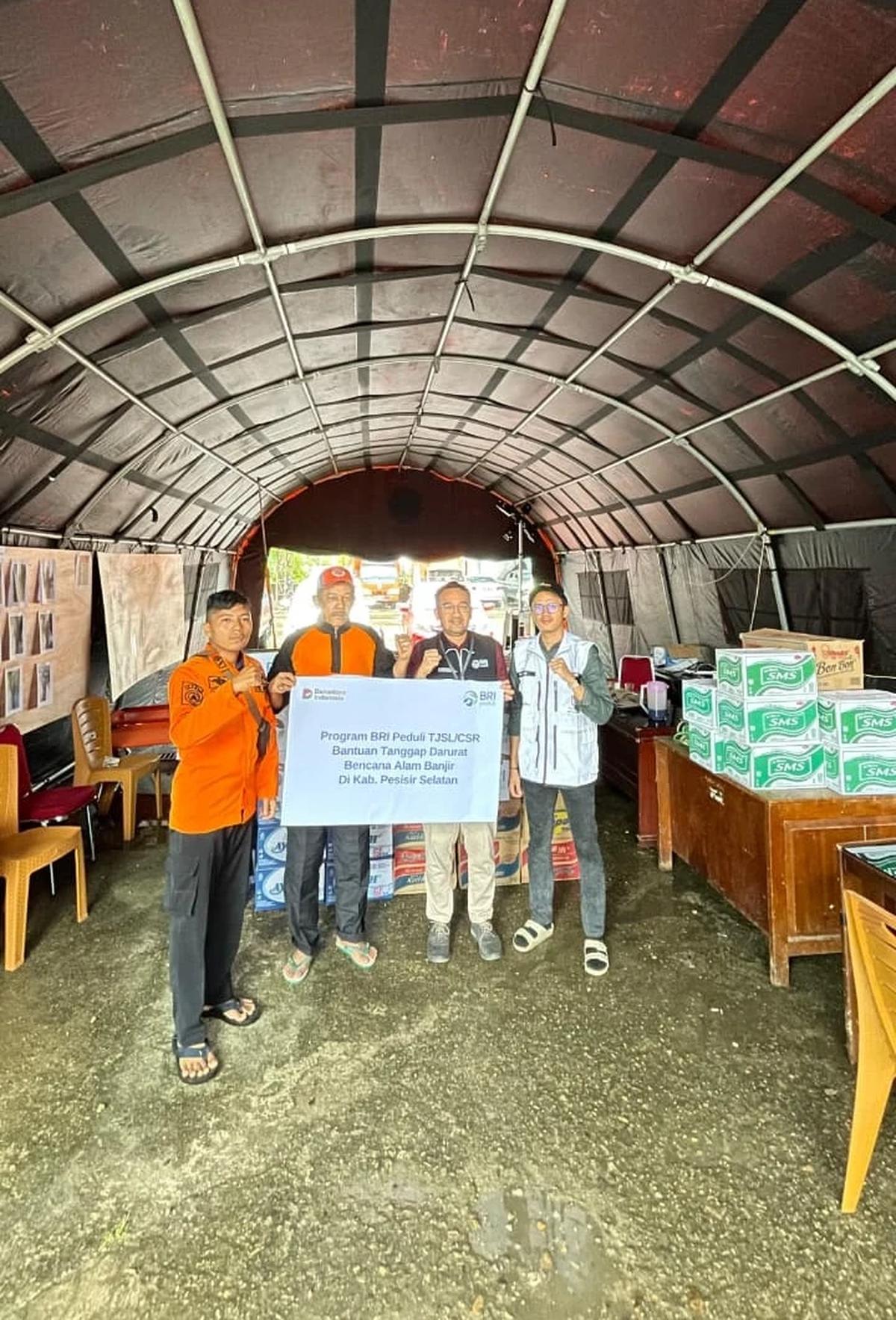 BRI Peduli Bergerak Cepat Salurkan Bantuan Bagi Warga Terdampak di wilayah Padang