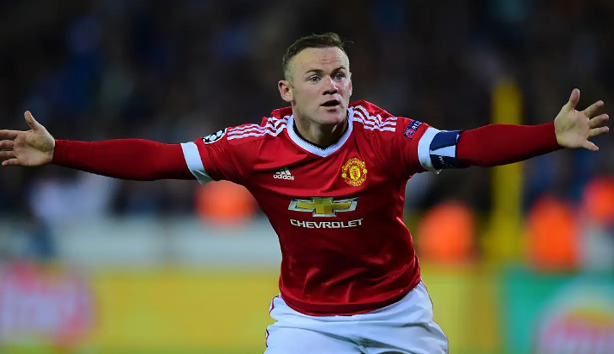 Penjualan jersey dari Manchester United berada pada posisi kedua dengan angka 1,4 juta per tahun. Jersey bernama Wayne Rooney menjadi salah satu yang terlaris. (AFP Photo/Emmanuel Dunand)