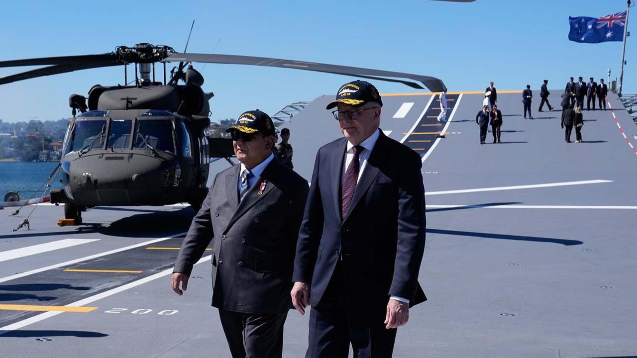 FOTO: Di Atas Kapal Induk HMAS Canberra, Prabowo dan Albanese Tegaskan Komitmen Baru Indonesia–Australia untuk Perdamaian Kawasan