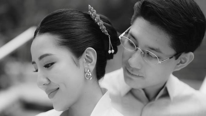 Tamara Bleszynski Berbusana Hitam di Pernikahan Anaknya, Teuku Rassya Jelaskan Duduk Perkara Baju