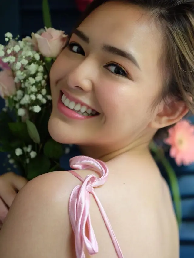 Tampil Beda, Ini 6 Gaya Pemotretan Terbaru Amanda Manopo dengan Makeup Natural