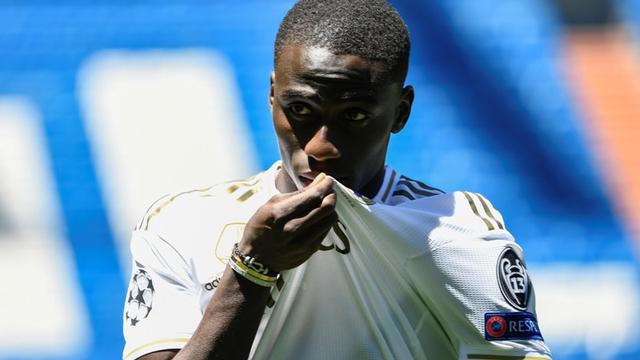 Bek anyar Real Madrid, Ferland Mendy.