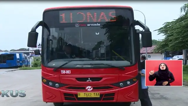 Interior Minitrans memenuhi standar bus modern berpendingin dengan ruangan berkapasitas 16 -18 penumpang.