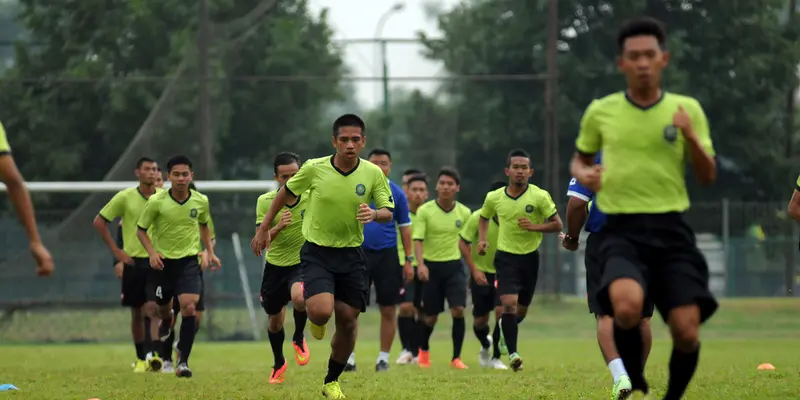 Jelang Berlaga di Kualifikasi Grup H Piala Asia 2016, Timnas Brunei Darussalam U-23 Berlatih di Lapangan C Senayan 