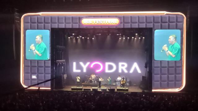 Penampilan Lyodra di JBL Festival 2024 di Istora Senayan Jakarta, Sabtu (26/10/2024). (Ruly Riantrisnanto)