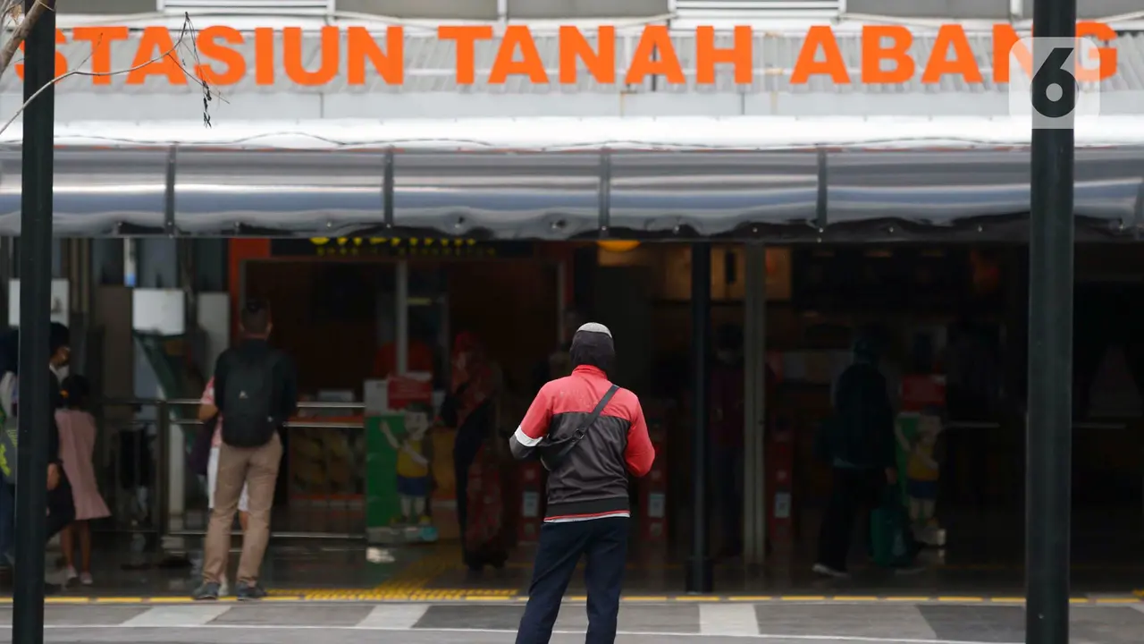 FOTO: Stasiun Tanah Abang Kini Punya Jalur Khusus Angkutan Umum