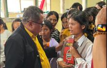 Lamhot Sinaga Salurkan Bantuan Natal dan Logistik untuk Korban Banjir Humbang Hasundutan