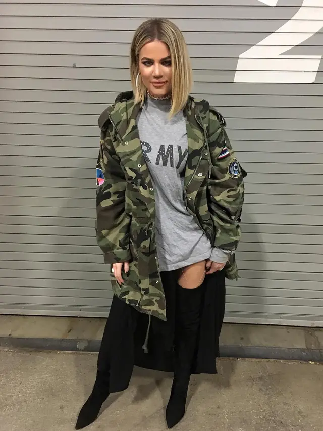 [Bintang] Khloe Kardashian