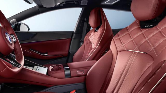 Interior depan Denza Z9 GT