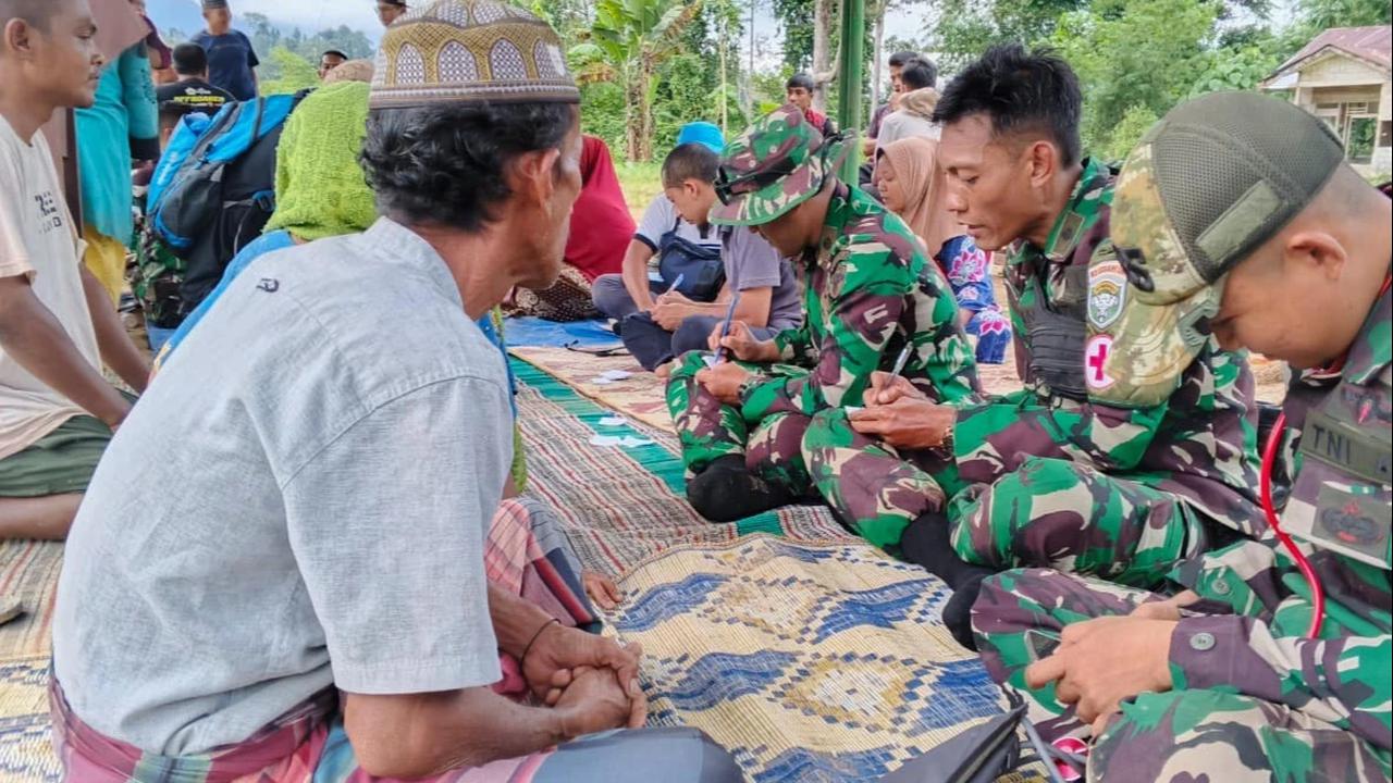FOTO: Akses Terbatas Tantangan Pelayanan Kesehatan di Lokasi Bencana Gayo Lues