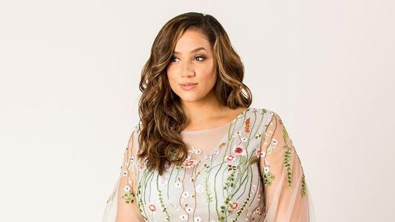 <b>Kebaya Model Semi Dress</b>