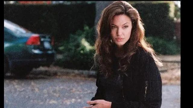 Adegan film Mr & Mrs Smith tayang di Bioskop Trans TV (Foto: 20th Century Fox via IMDB.com)