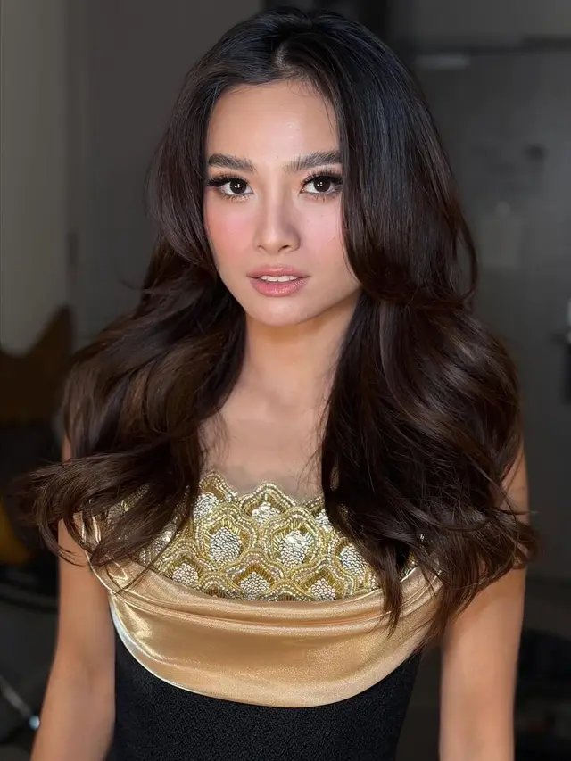 6 Potret Acha Septriasa di FFI 2025, Kenang Casting Bareng Nicholas Saputra