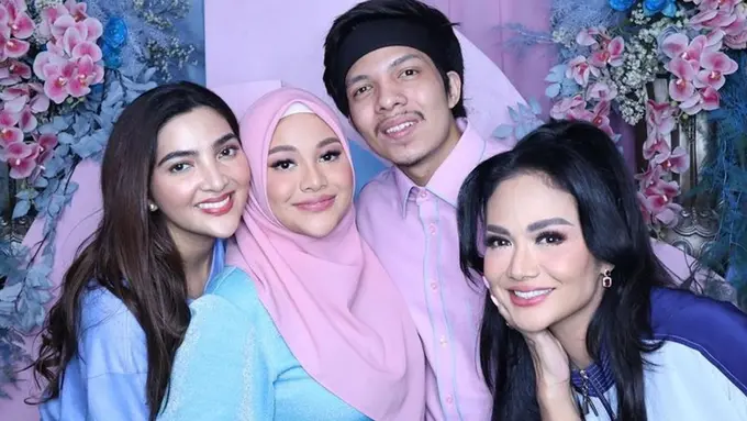 6 Momen Krisdayanti di Acara Gender Reveal Aurel Hermansyah, Kompak